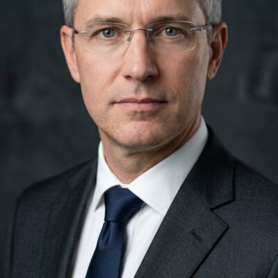 Aurelius Vance — Chief Financial Officer at World Invest Center